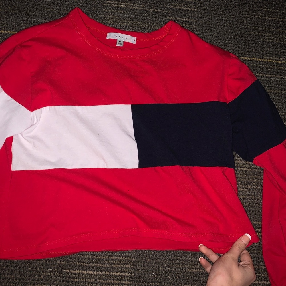 Tommy hilfigure crop top
